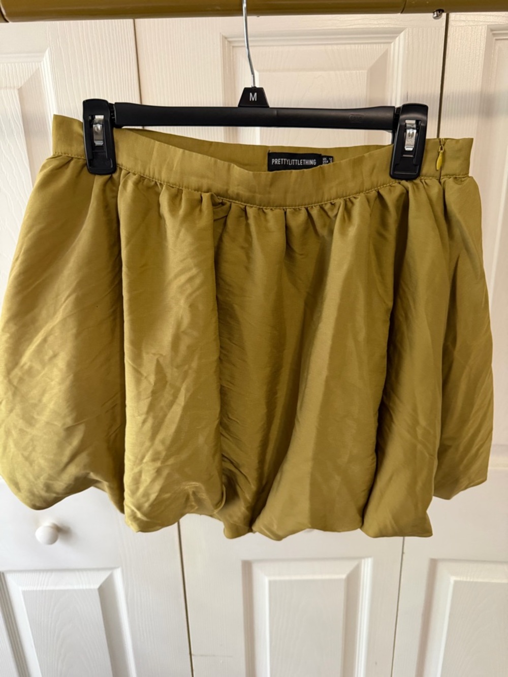 PrettyLittleThing Olive Green Bubble Mini Skirt